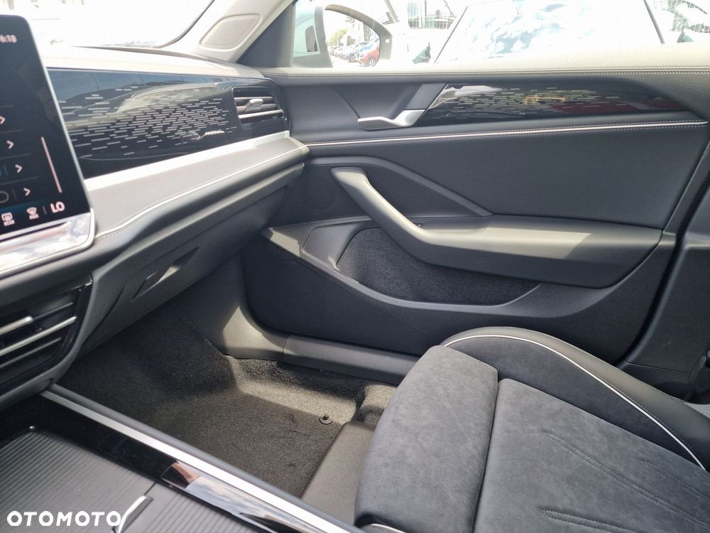 Volkswagen Passat - 23