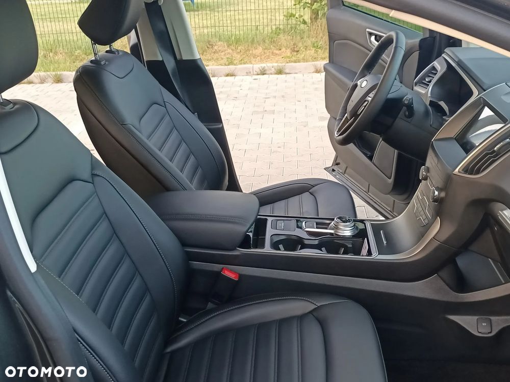 Ford Edge - 22