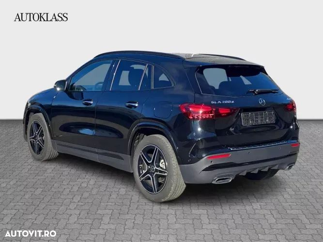 Mercedes-Benz GLA 200 d 4MATIC Aut. - 3