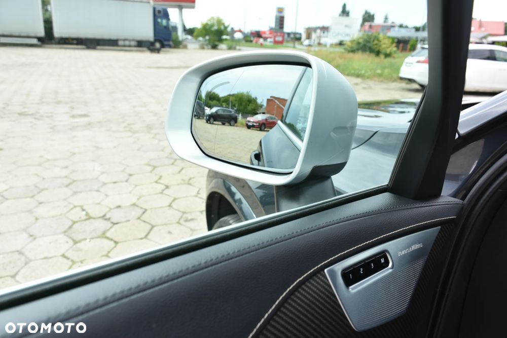 Volvo XC 90 D5 SCR AWD R-Design - 19