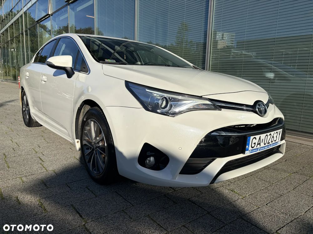 Toyota Avensis 1.8 Prestige MS - 16