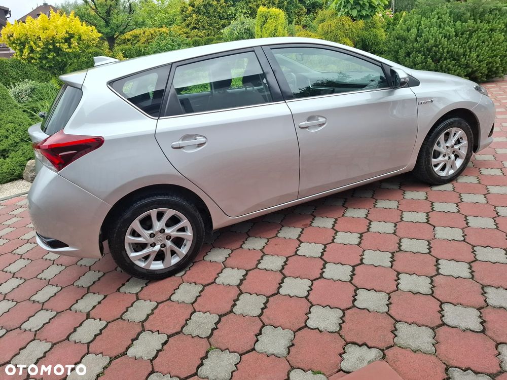 Toyota Auris 1.8 HSD Luna - 8