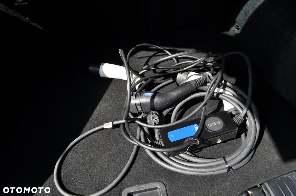 Ford Kuga - 39