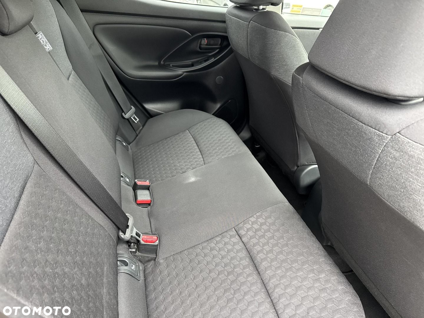 Toyota Yaris - 10