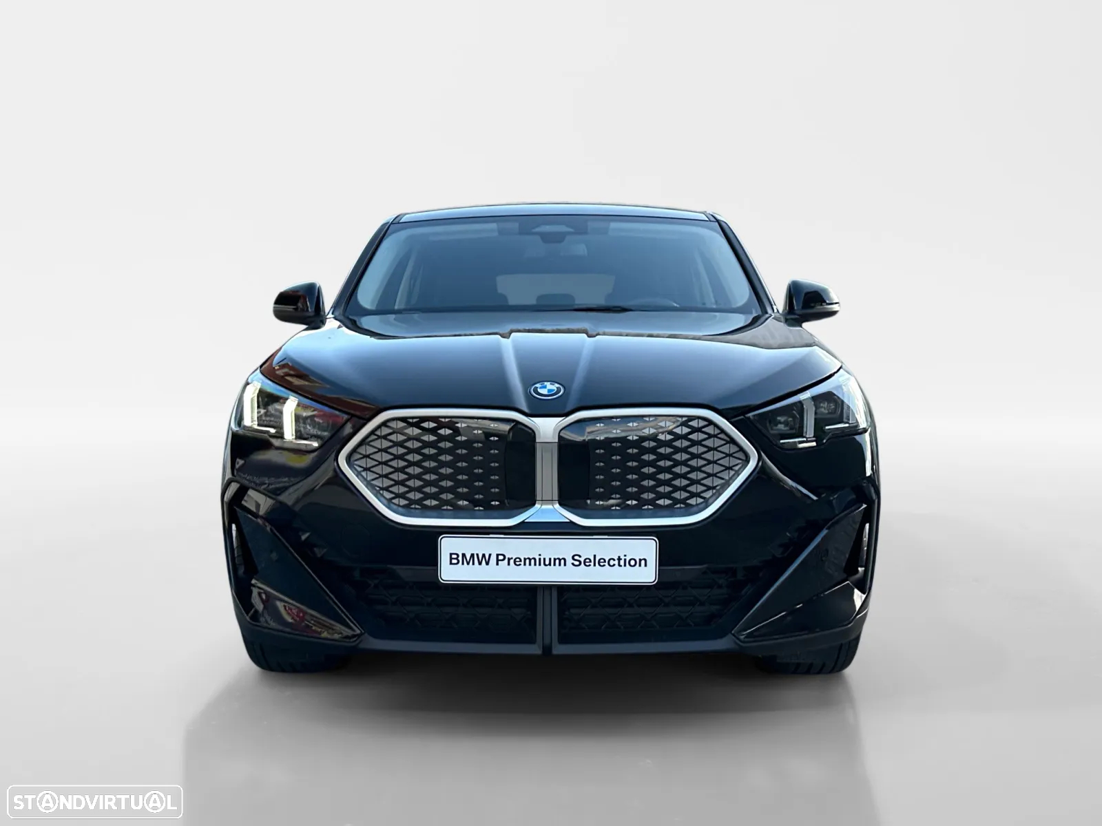 BMW iX2 eDrive20 - 9