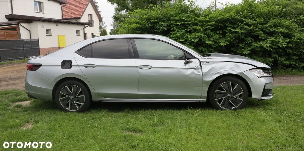 Skoda Superb 2.0 TSI Sportline DSG - 3