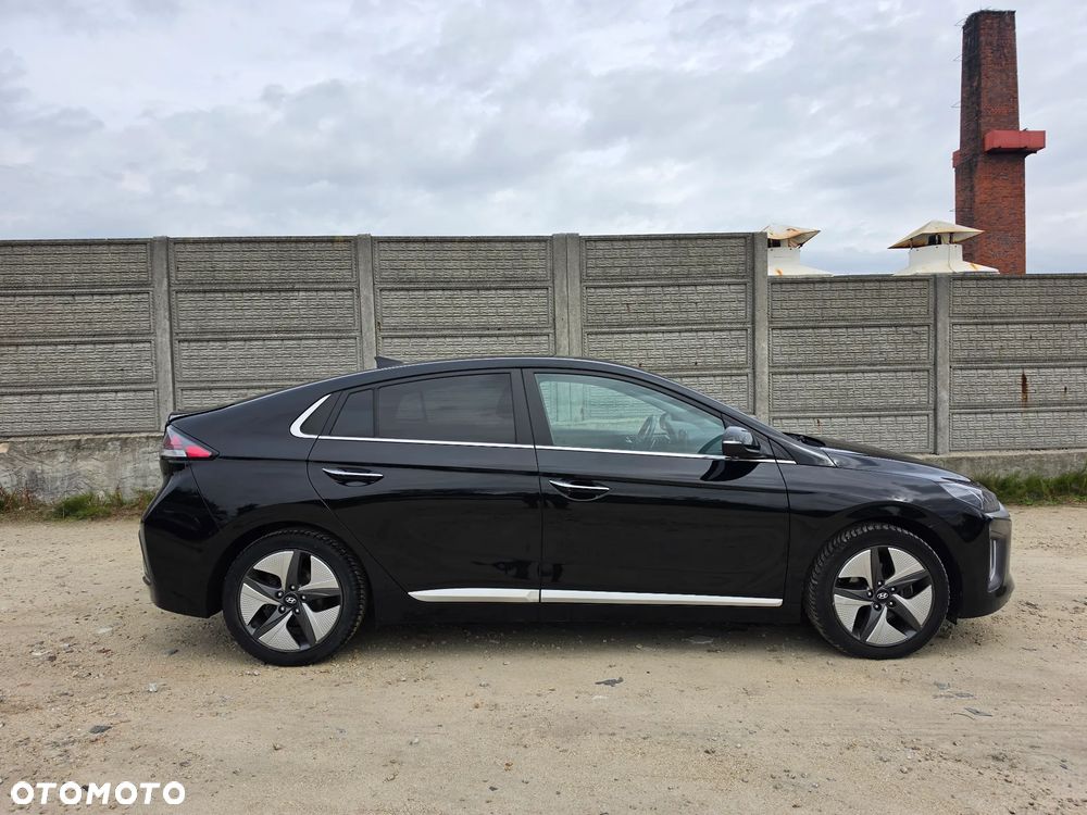 Hyundai IONIQ hybrid Platinum - 4