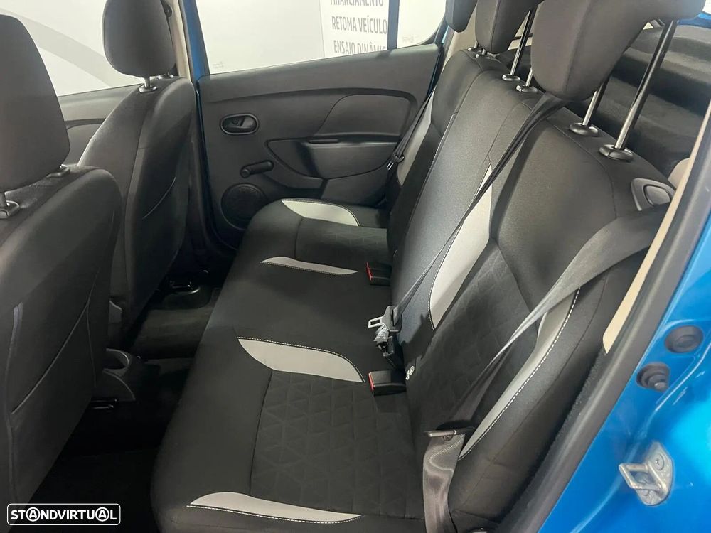 Dacia Sandero 1.5 dCi Stepway - 12