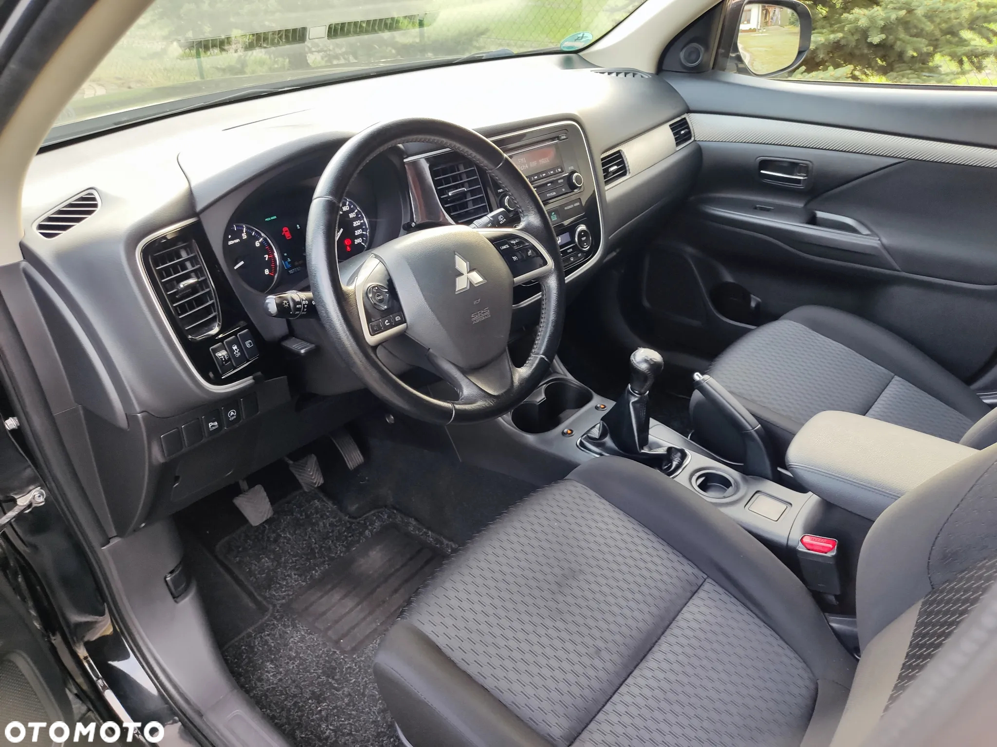 Mitsubishi Outlander 2.0 2WD Invite - 12