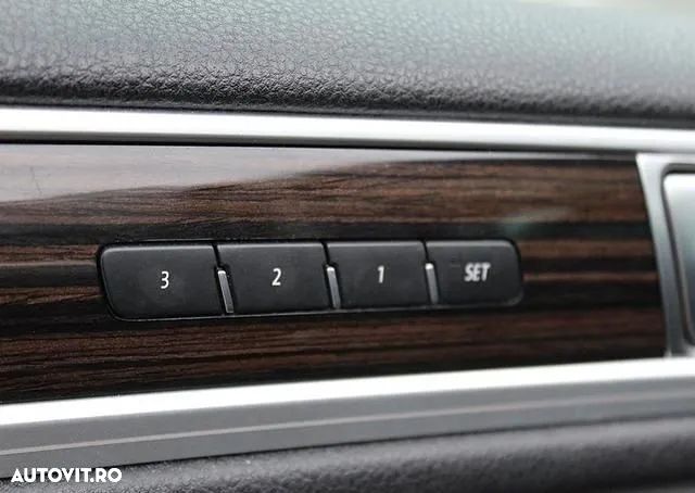 Volkswagen Touareg 3.0 V6 TDI SCR Blue Motion DPF Automatik - 23
