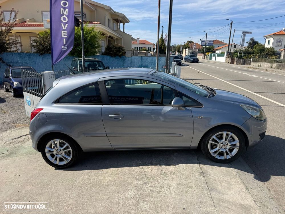 Opel Corsa 1.3 CDTi Enjoy — fotografia 4