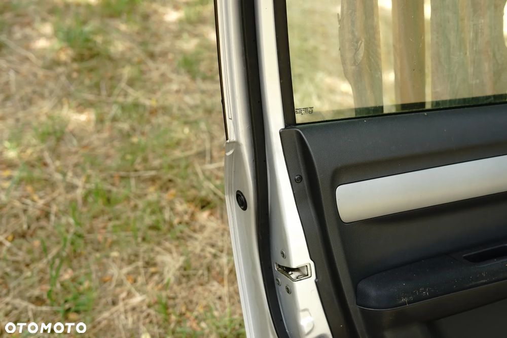 Drzwi przód przednie lewe Suzuki Swift IV Mk.6 ZCC - 12