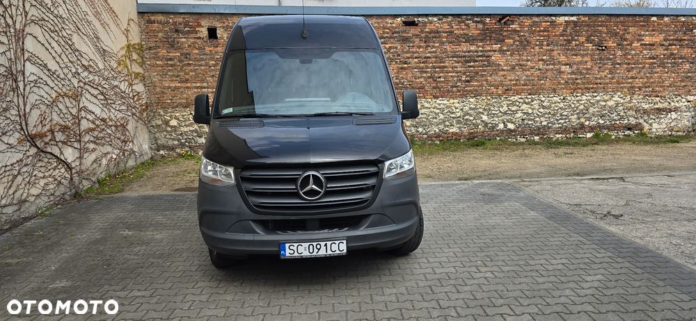 Mercedes-Benz Sprinter - 4