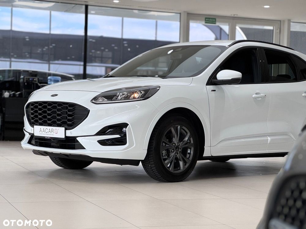 Ford Kuga - 37