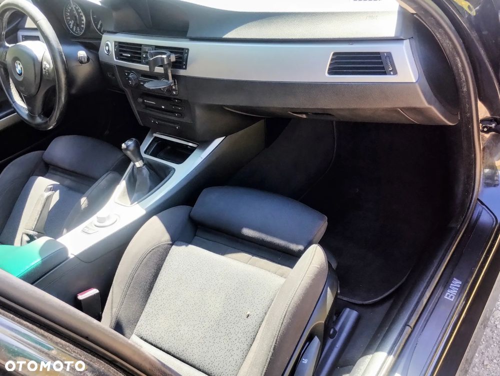 BMW Seria 3 320d - 12