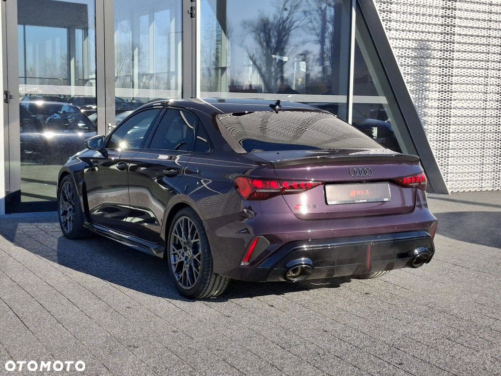 Audi RS3 Limousine - 13