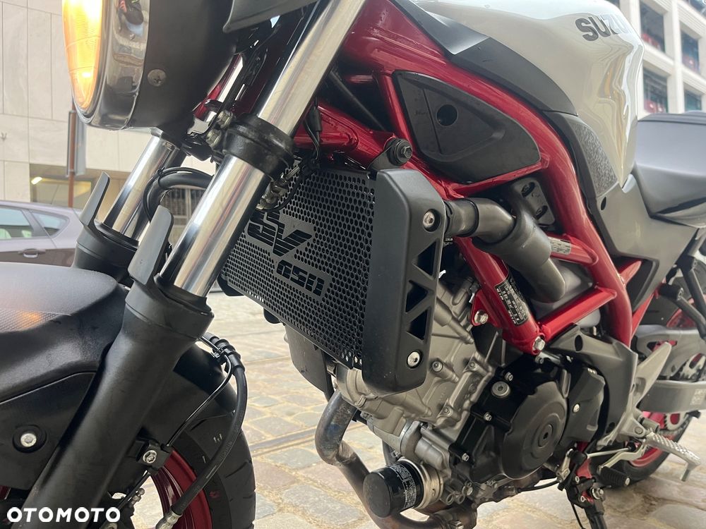 Suzuki SV - 9