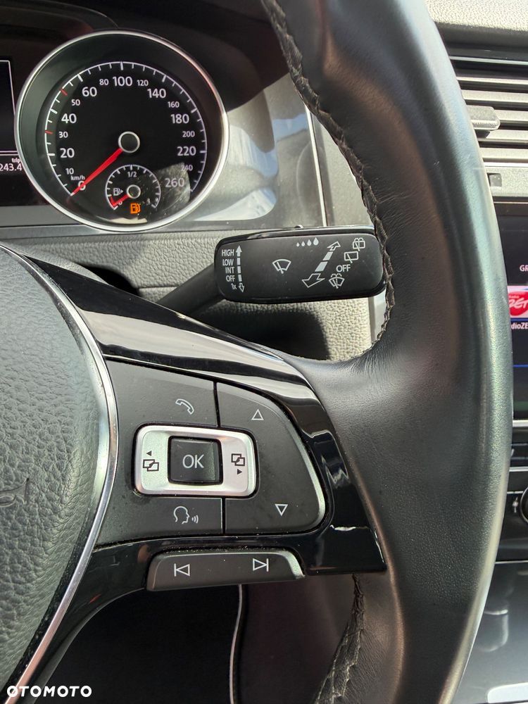 Volkswagen Golf Variant 1.5 TSI BMT Highline - 21