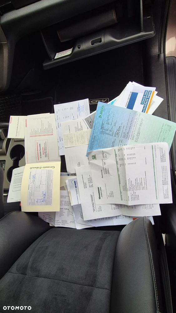 Honda CR-V 2.0i-VTEC Automatik Executive 50 Jahre Edition - 37