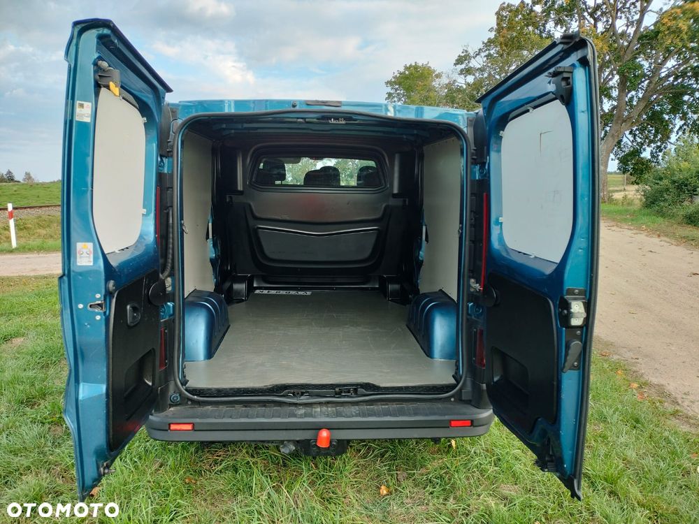 Opel vivaro - 4