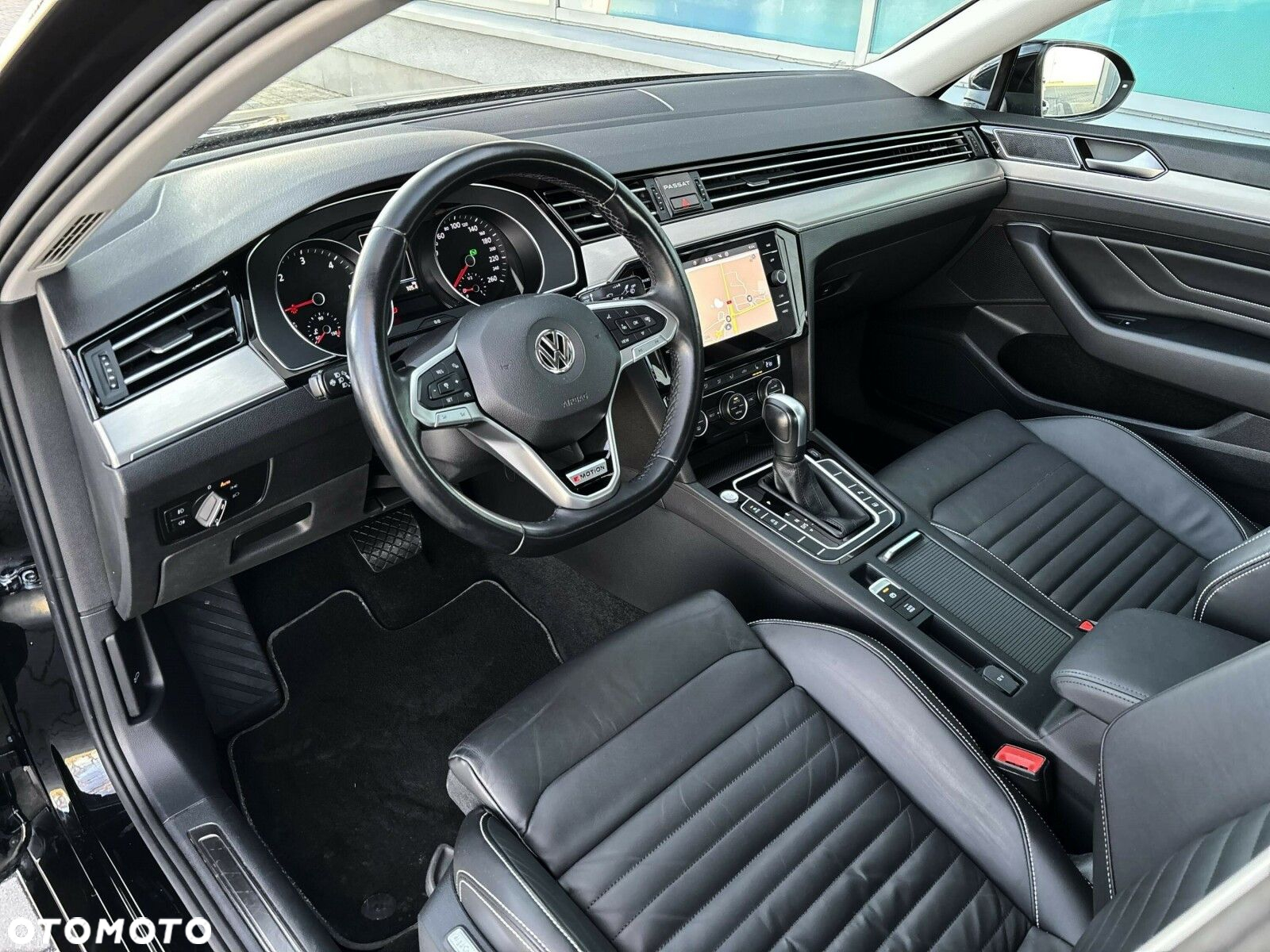 Volkswagen Passat - 10