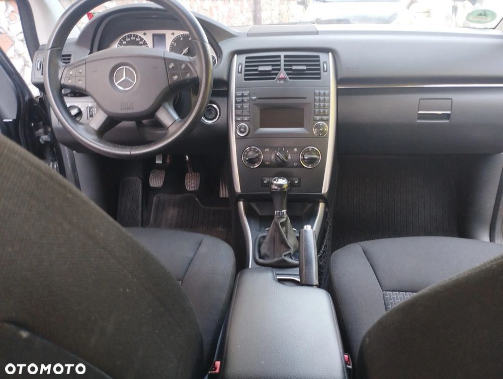 Mercedes-Benz Klasa B 180 BlueEFFICIENCY - 8