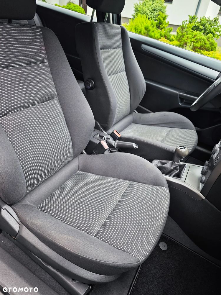 Opel Astra 1.8 Edition - 18