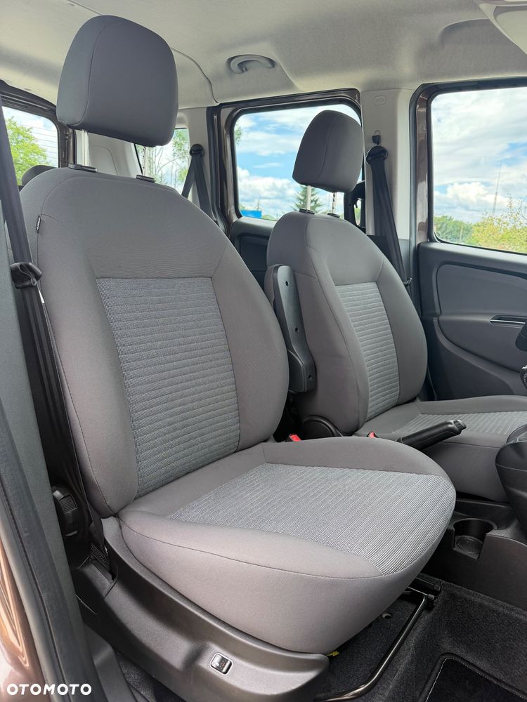 Fiat Doblo 1.4 T-Jet 16V First Edition - 23
