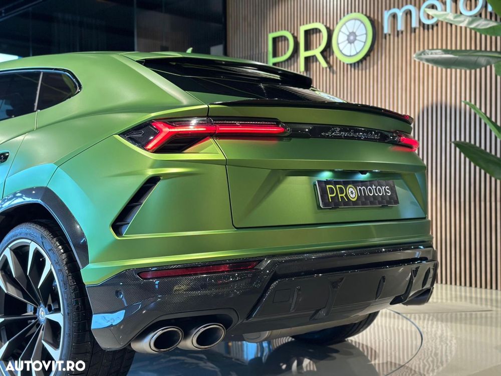 Lamborghini URUS - 13