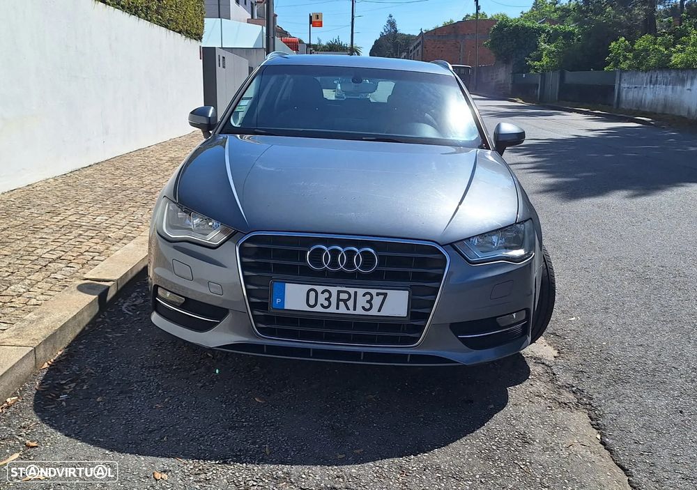 Audi A3 Sportback 1.6 TDI Attraction - 5