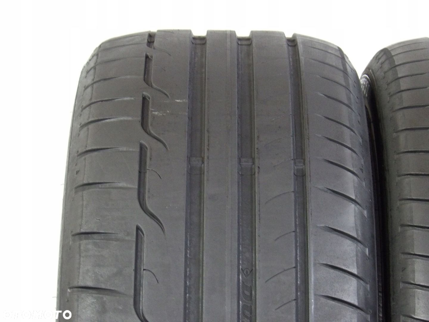 2x opona 245/45R19 DUNLOP SPORT MAXX RT - 2
