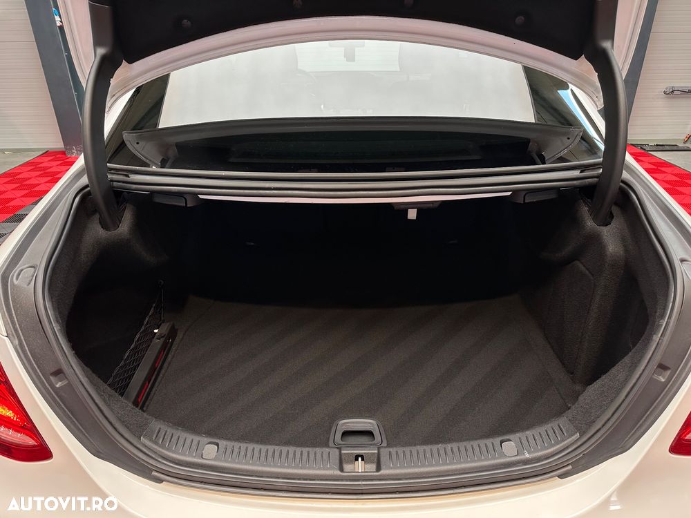 Mercedes-Benz E 220 d 9G-TRONIC Avantgarde - 36