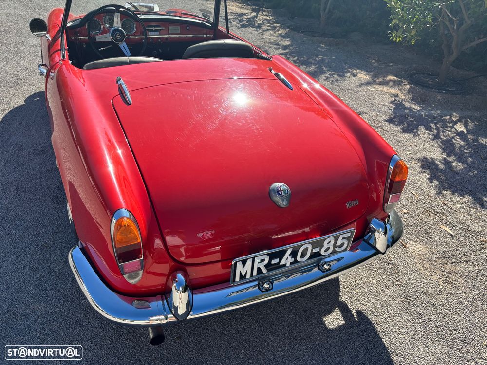Alfa Romeo Spider - 10