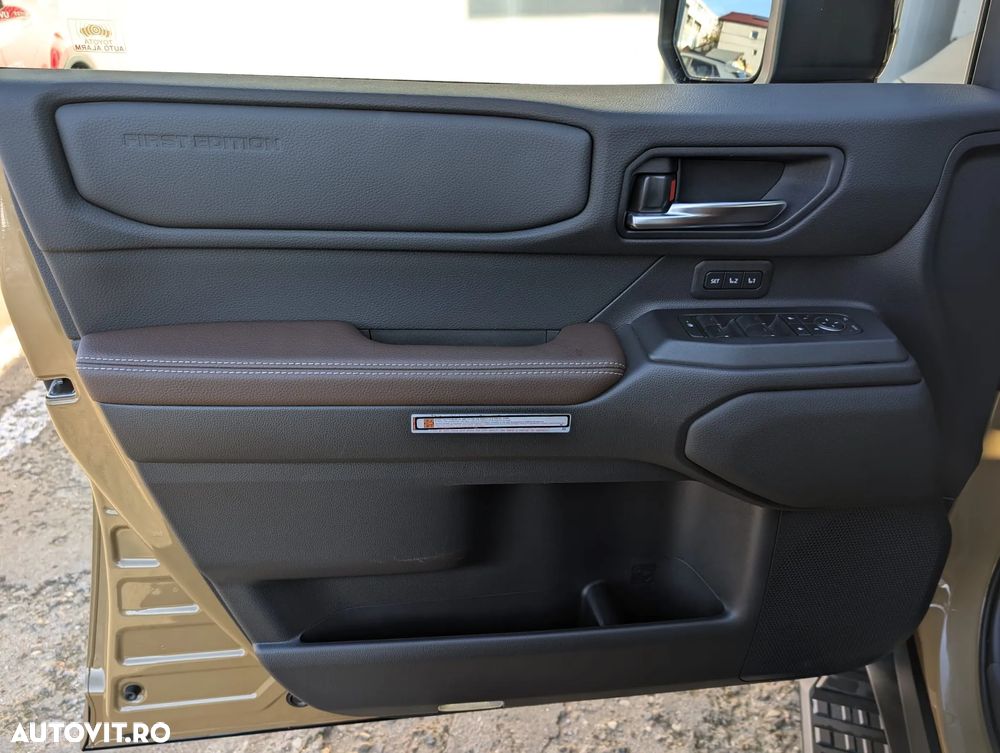 Toyota Land Cruiser - 10