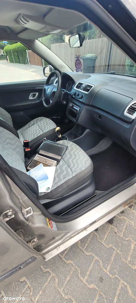 Skoda Fabia 1.2 HTP Elegance - 9