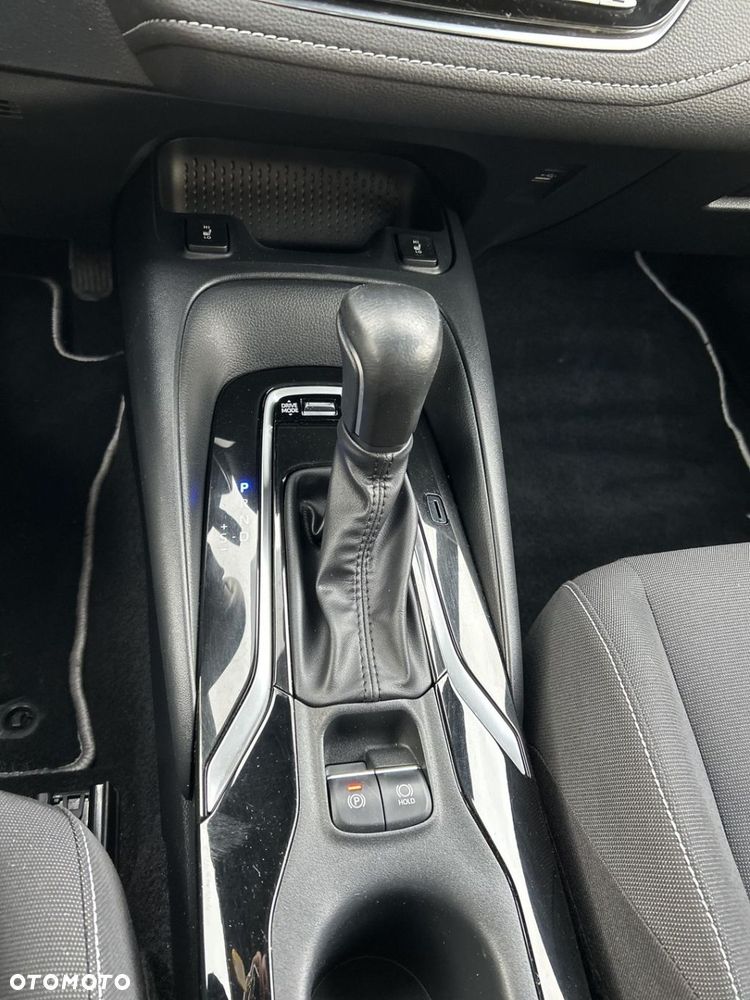 Toyota Corolla 2.0 Hybrid Comfort - 22