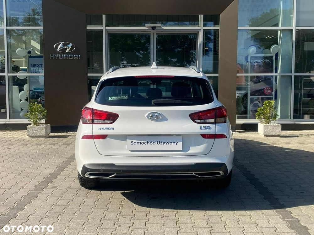 Hyundai i30 1.5 DPI Modern - 9