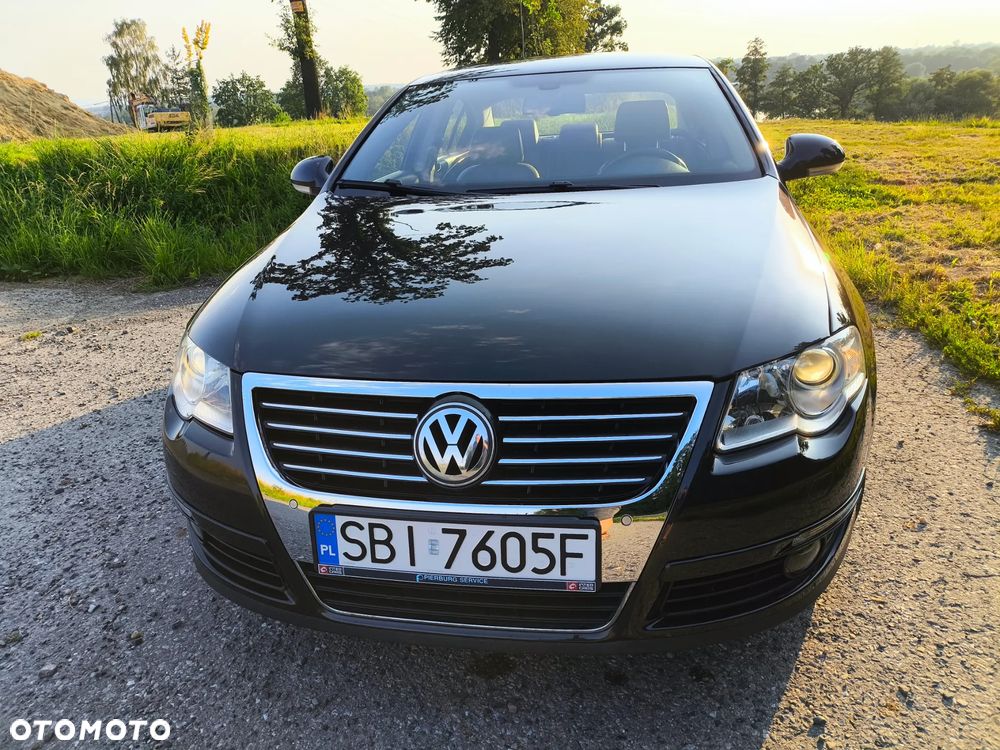 Volkswagen Passat 2.0 FSI Highline - 12