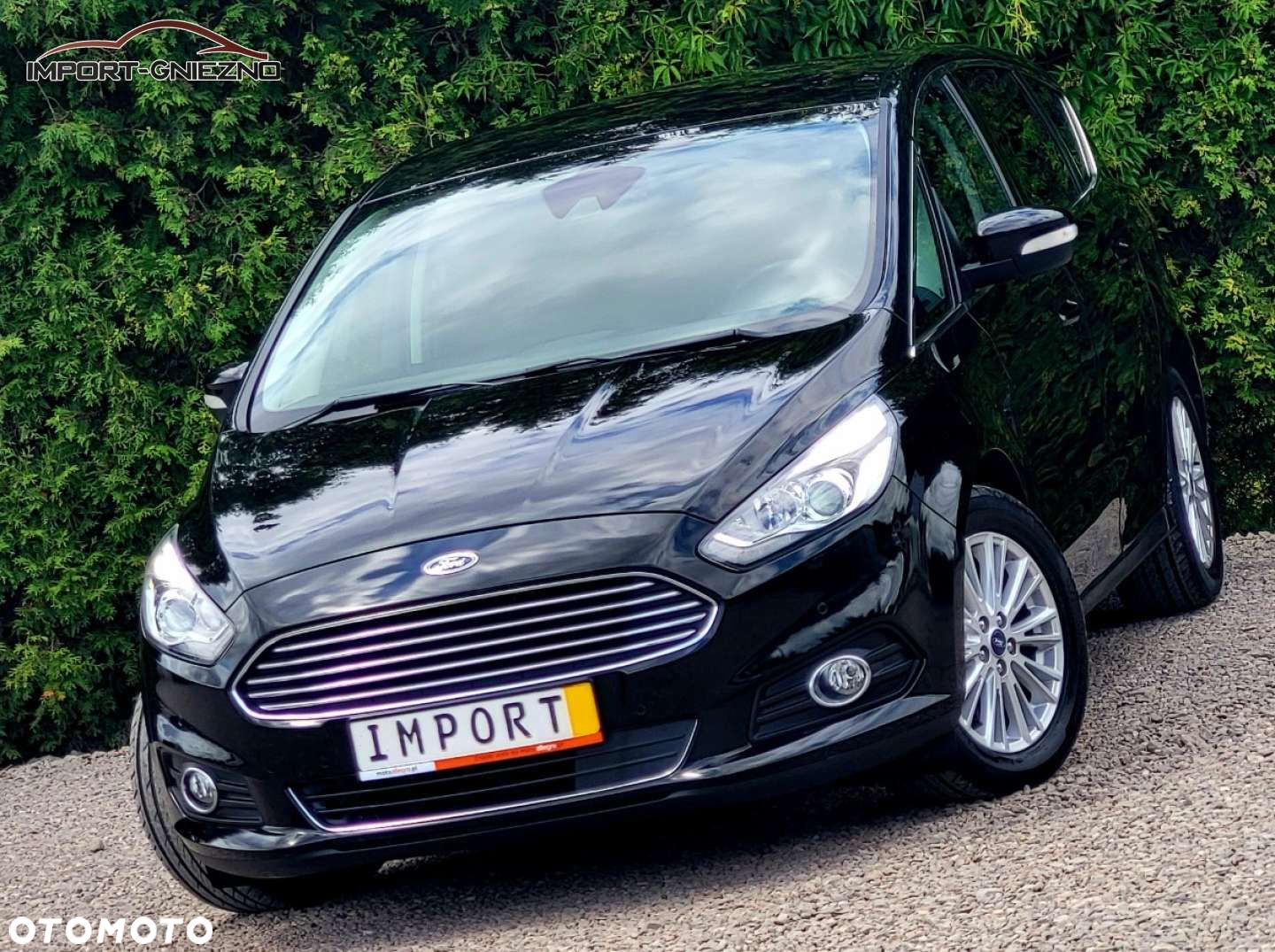 Ford S-Max - 17