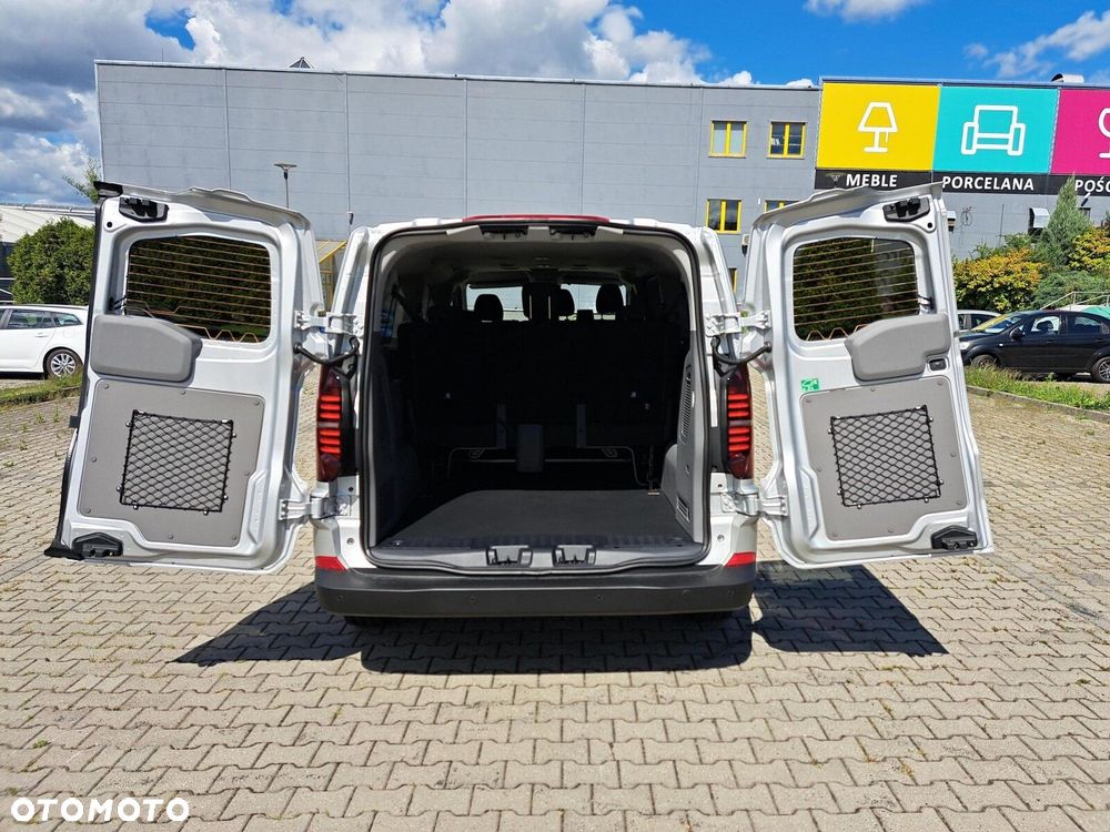 Volkswagen Caravelle - 17