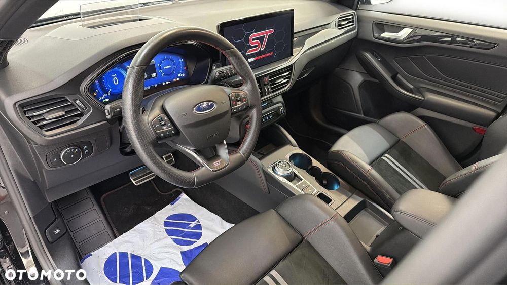 Ford Focus 2.3 EcoBoost ST - 11
