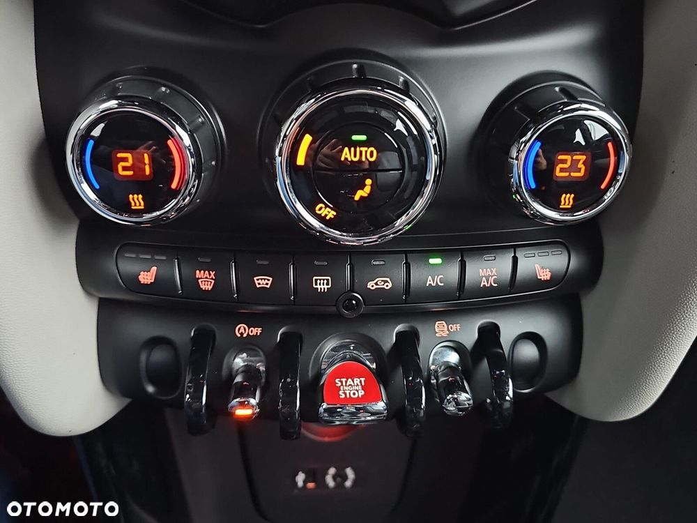 MINI Cooper Standard - 21