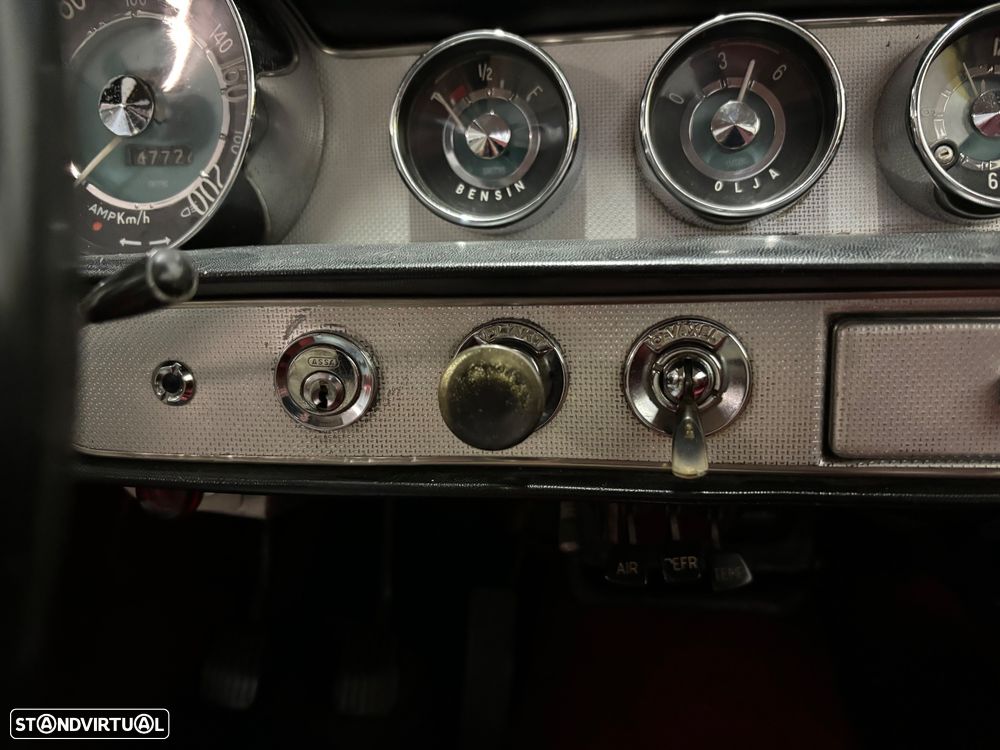 Volvo P1800 - 26
