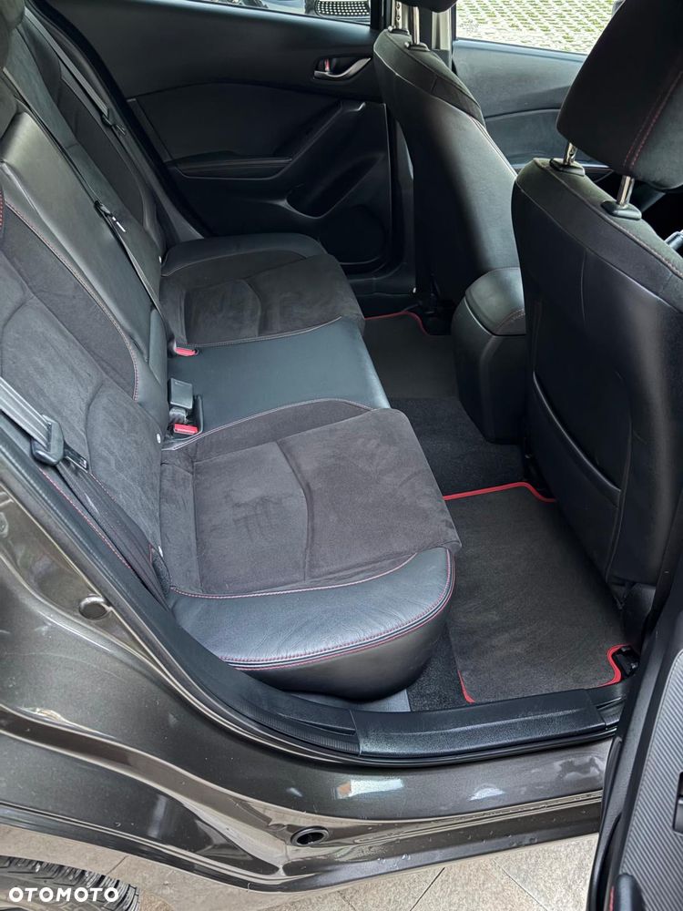 Mazda 3 SKYACTIV-D 150 NAKAMA - 35
