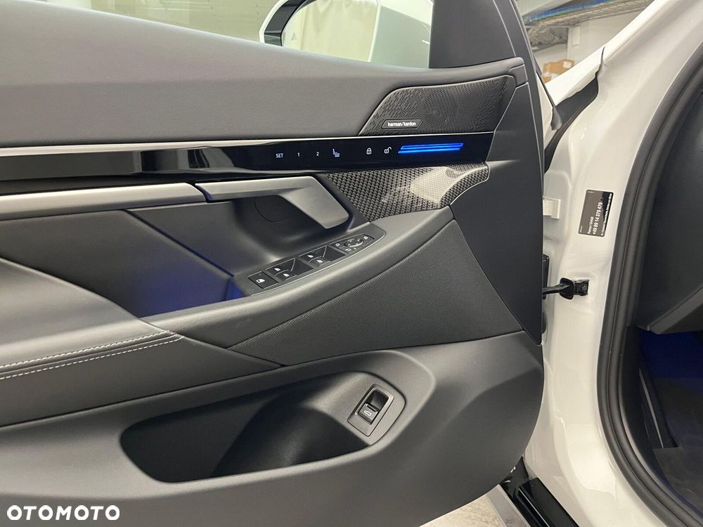 BMW Seria 5 520i mHEV M Sport - 16