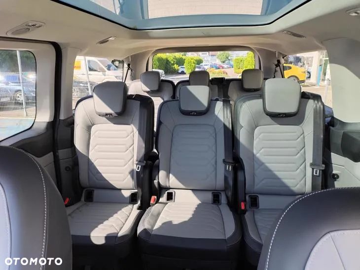 Ford Tourneo Custom - 14