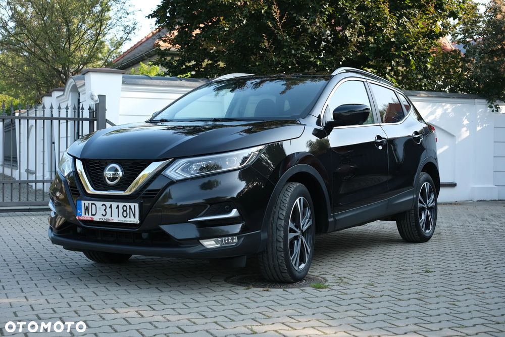 Nissan Qashqai 1.3 DIG-T N-Connecta DCT - 1