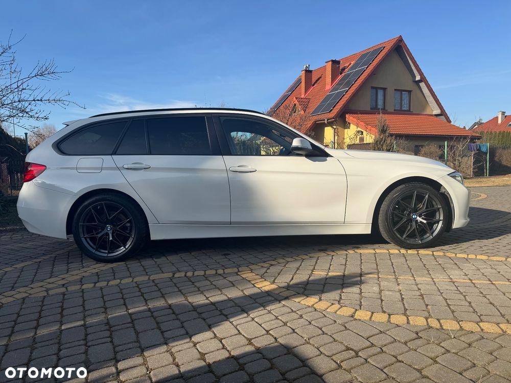 BMW Seria 3 320d - 11