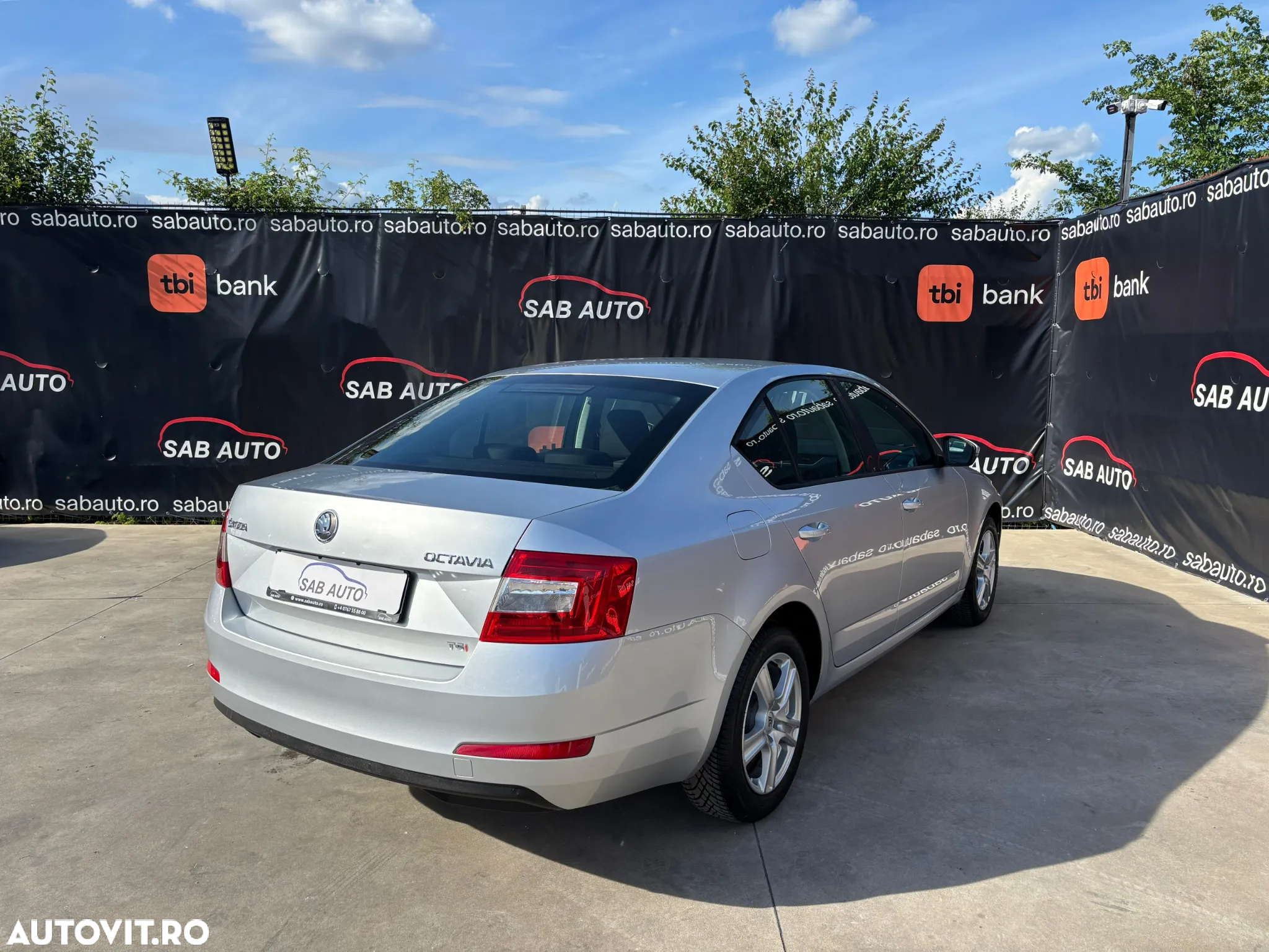 Skoda Octavia 1.4 TSI AMBITION - 8