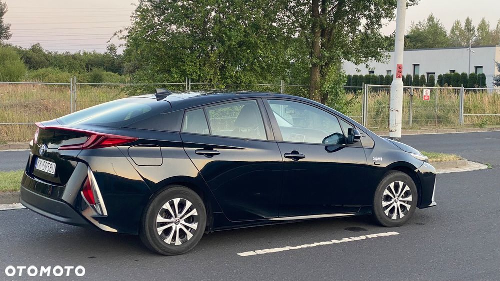 Toyota Prius - 10